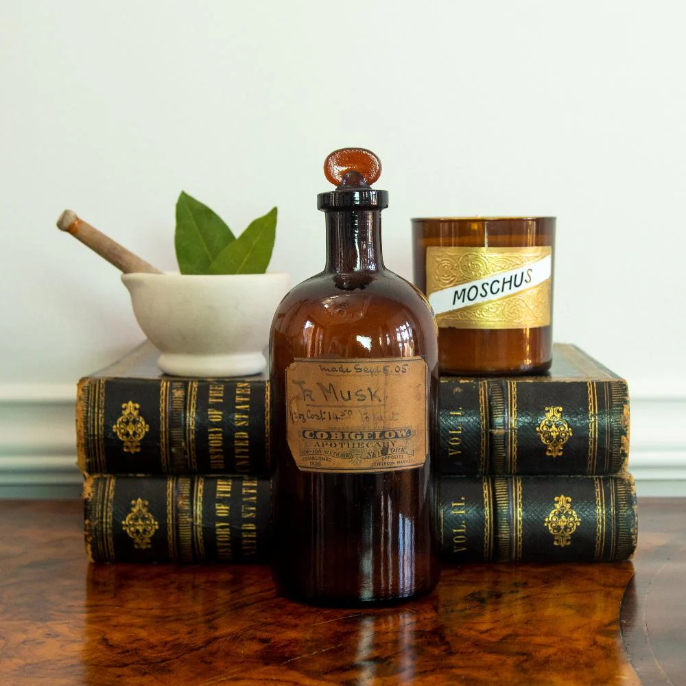 Iconic Collection - Musk (Moschus) Candle - Image 6