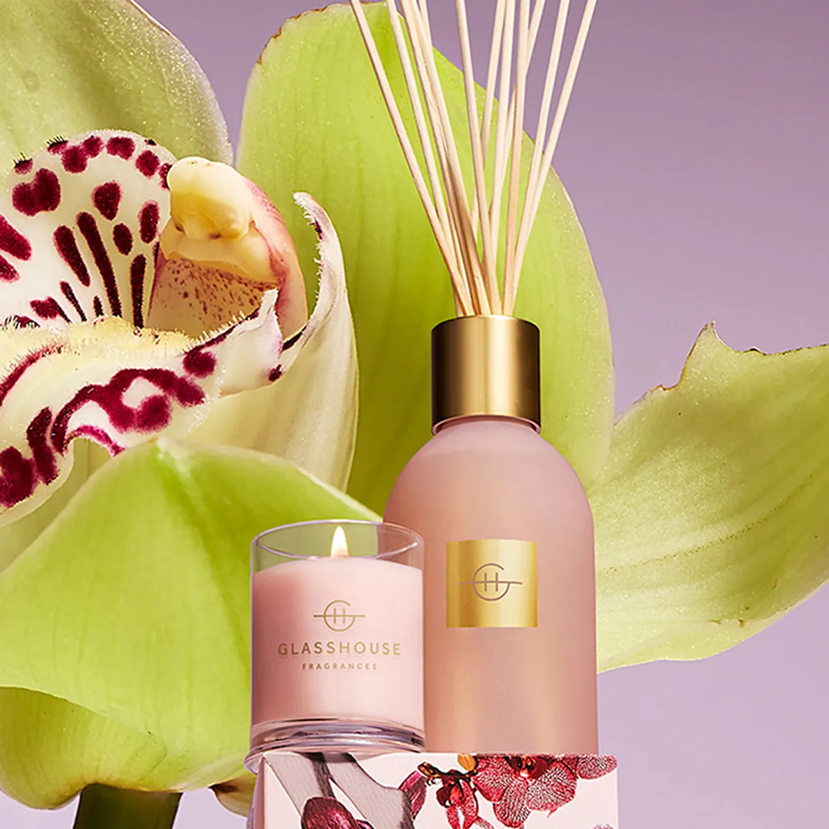 Radiance in Bloom Soy Votive Candle - Image 2